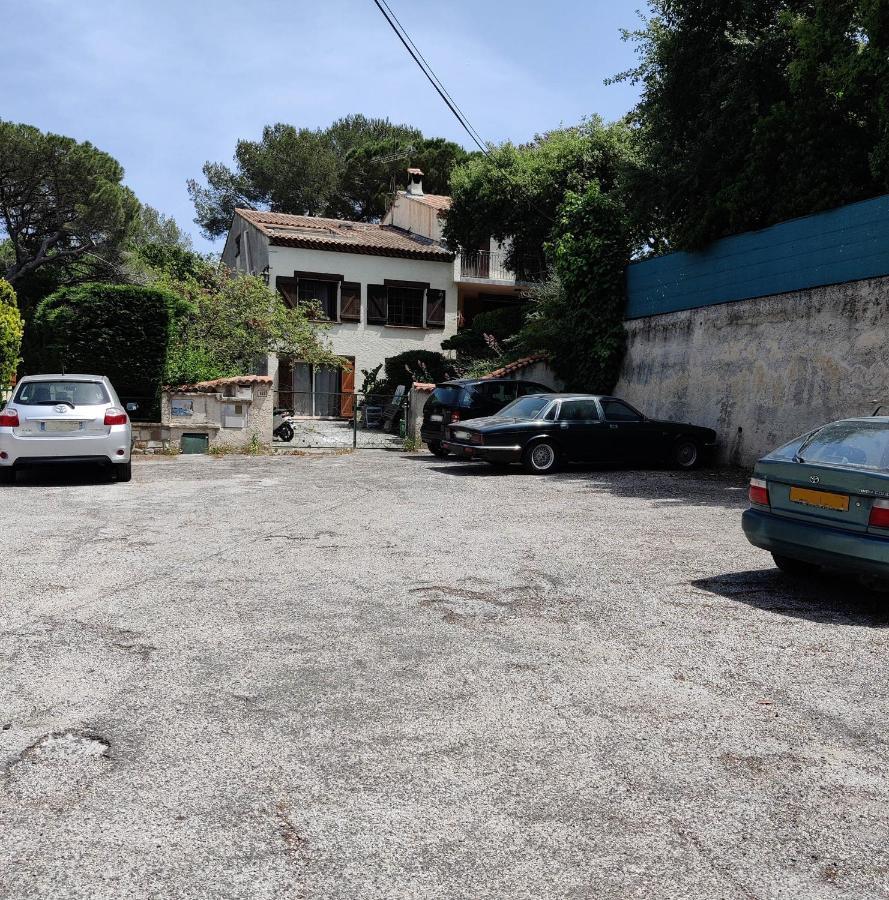 Chambre Dans Propriete La Croix Du Sud Le Pradet Bagian luar foto